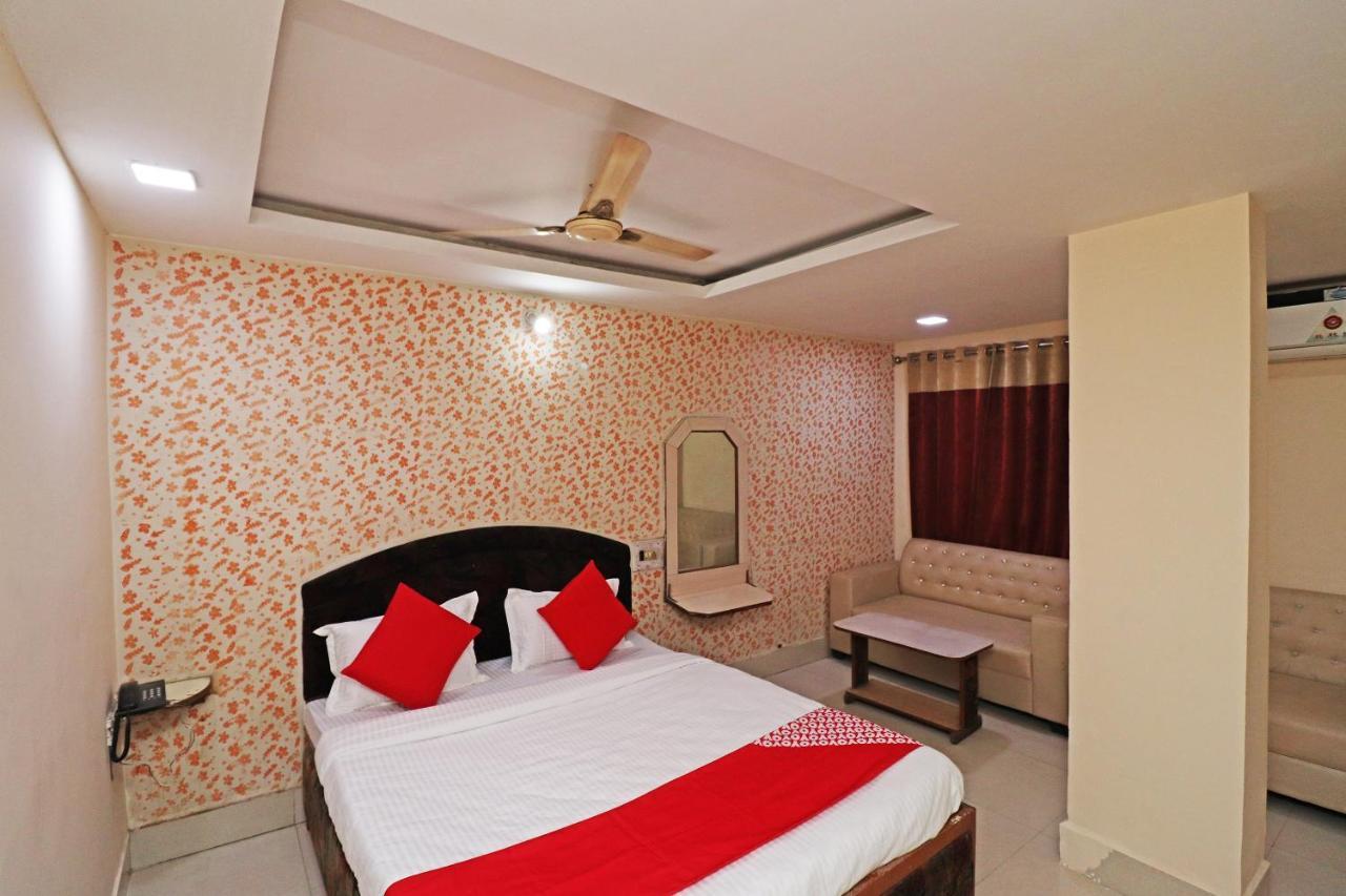 Oyo 39838 Riverside Hotel Bilaspur  Exterior photo